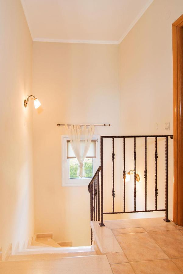 Giovanotta Country House Marmaro Villa Marmaron  ภายนอก รูปภาพ